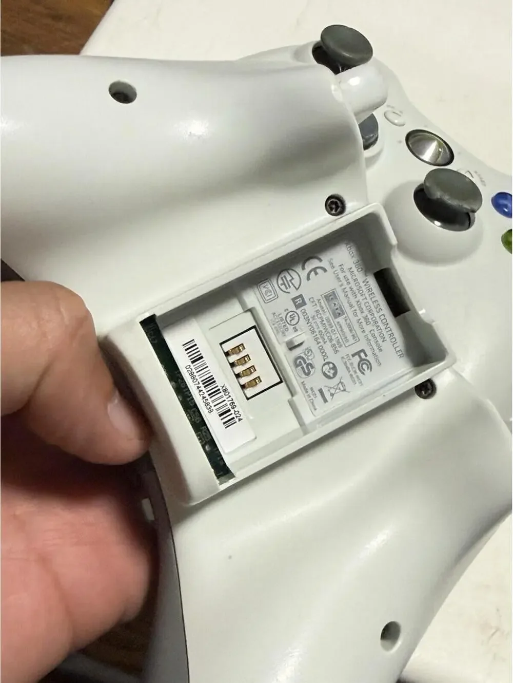 Official OEM Microsoft Xbox 360 White Controller Not Working Lot Of 2